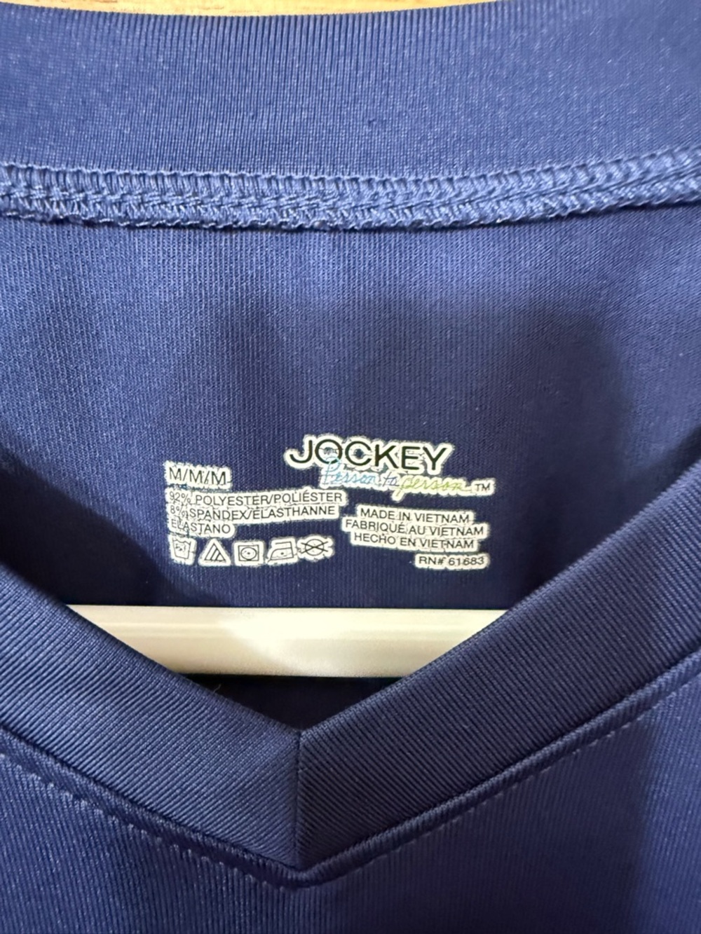 LOT - 4 pack Jockey V-Neck Active Tops - Picture 5 of 14